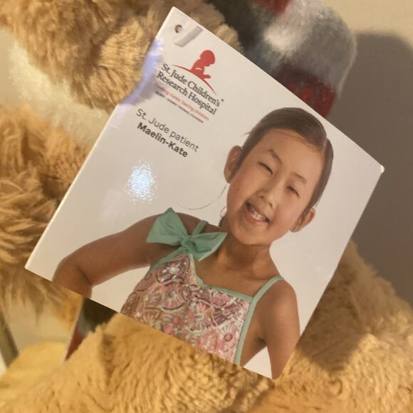 2023 St. Jude Children's Research Hospital 12" Harvey the Dog Stuffed Plush New - Picture 7 of 9